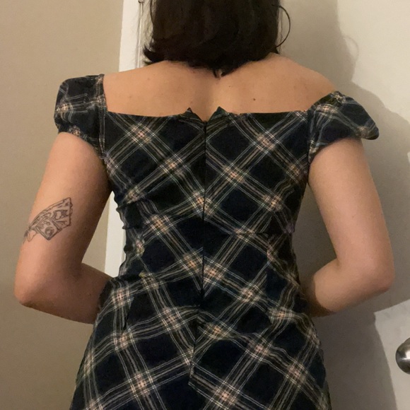 Motel Rocks plaid dress - Picture 3 of 3